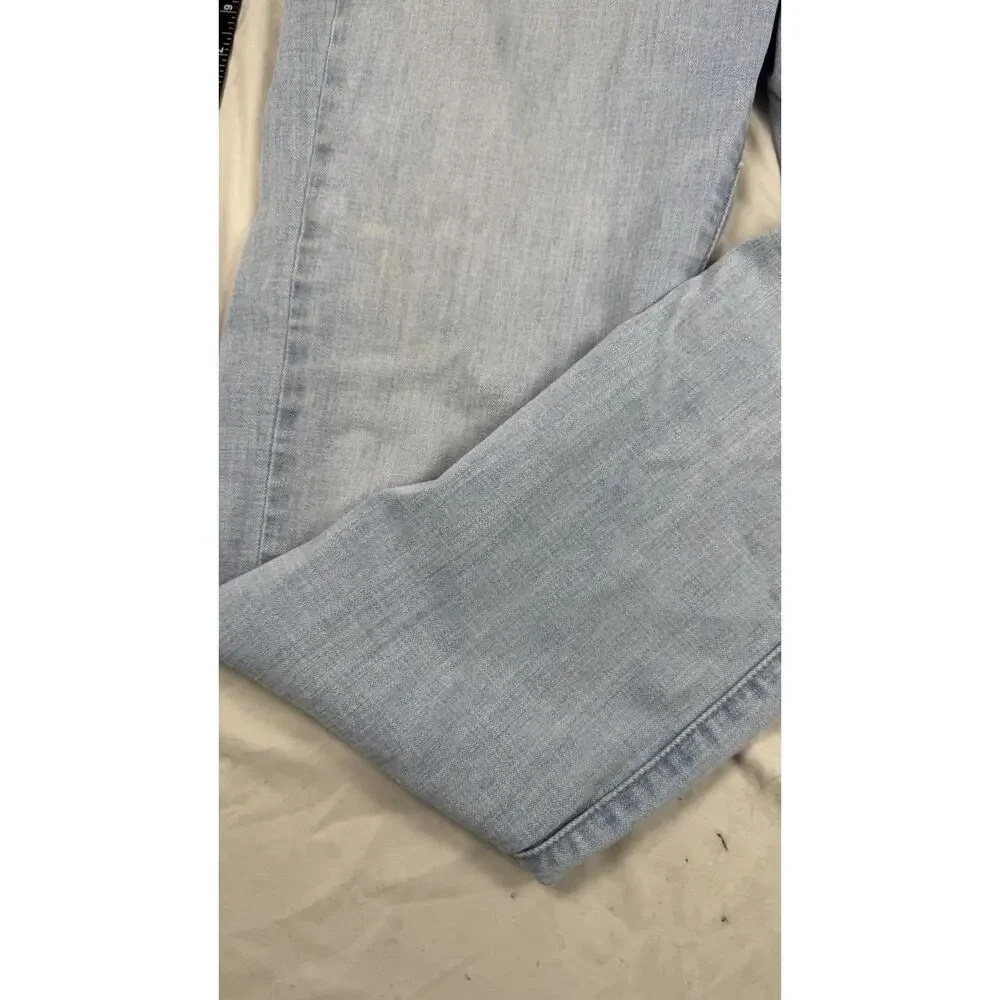 Levi’s 314 Shaping Straight Jeans Women’s W32 L32 Light Wash Stretch Denim